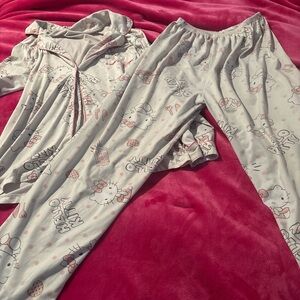 Hello Kitty Women's Pajama Set - Light Gray and Pink